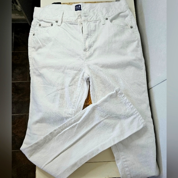 Gap Denim White Best Girfriend Jeans NWOT - Picture 1 of 10
